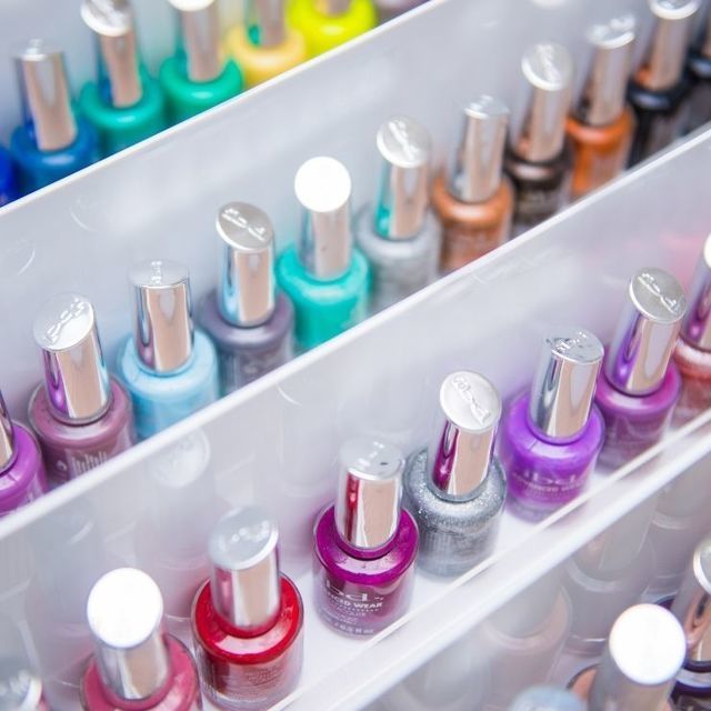 マニキュアの使用期限ってどれぐらい 捨てるタイミングまとめ マニキュアの使用期限ってどれぐらい 捨てるタイミングまとめ